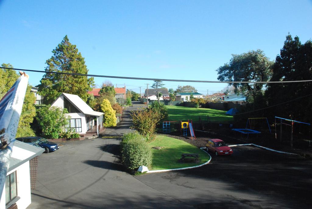 Avondale Motor Park Hotel Auckland Exterior photo