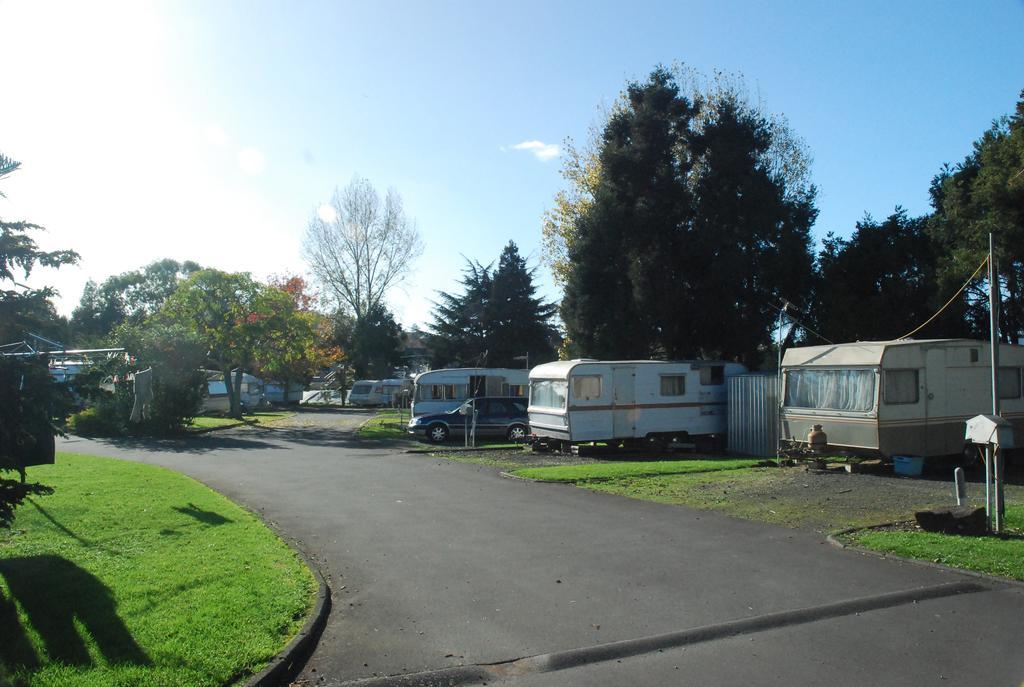 Avondale Motor Park Hotel Auckland Exterior photo