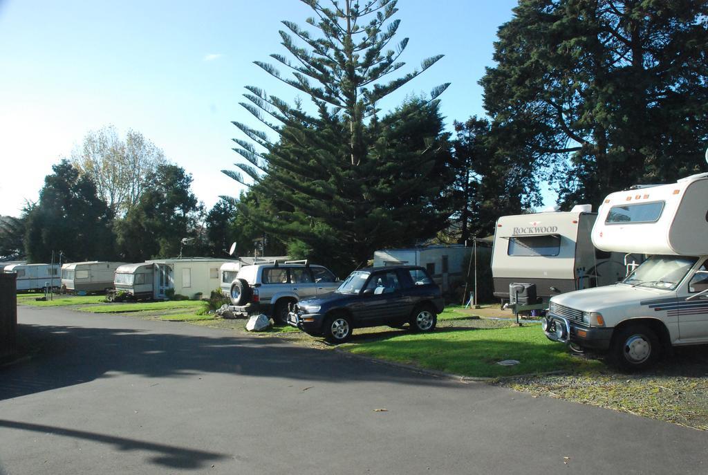 Avondale Motor Park Hotel Auckland Exterior photo